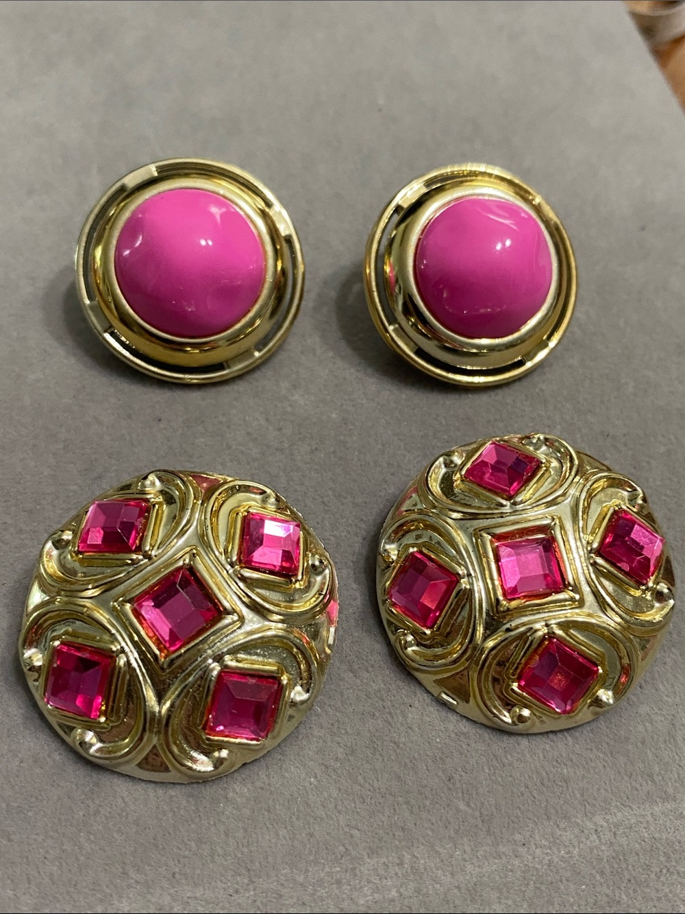 Gold-Tone Pink Cabochon & Pink Gem Dome Clip-On Earring Set